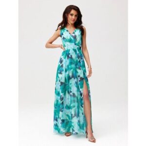 Blaues Maxikleid mit Blumenmuster und hohem Schlitz auf weißem Hintergrund.