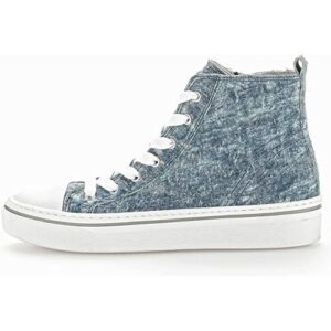 Blauer Denim-Sneaker mit weißen Schnürsenkeln und weißer Sohle.