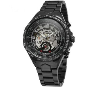 Schwarze Armbanduhr mit skelettiertem Zifferblatt und Tachymeter auf Edelstahlarmband.
