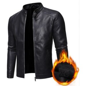 Schwarze Lederjacke mit brennendem Effekt im Vordergrund.