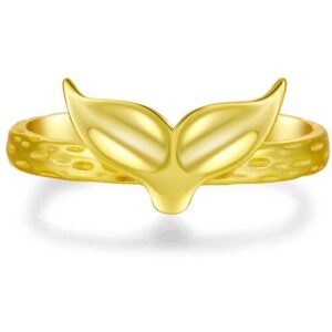Goldring mit Walfischflossen-Design auf strukturiertem Band.
