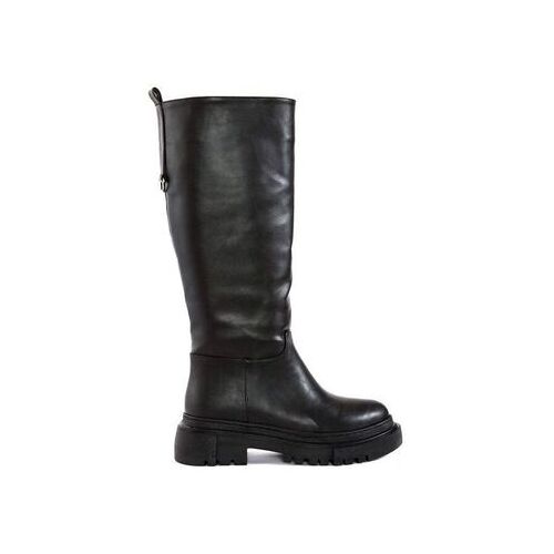 Schwarzer Lederstiefel mit dickem Profilabsatz, seitliche Ansicht