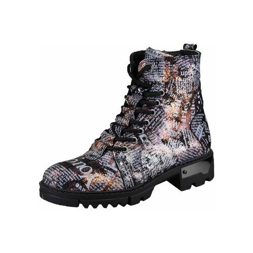 Schnürstiefel mit buntem Printdesign und robuster Sohle auf weißem Hintergrund.